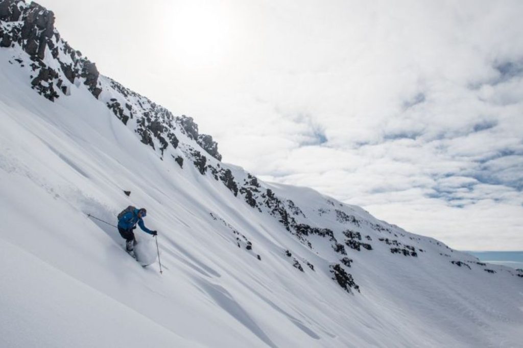 iceland-heli-skiing-18-min