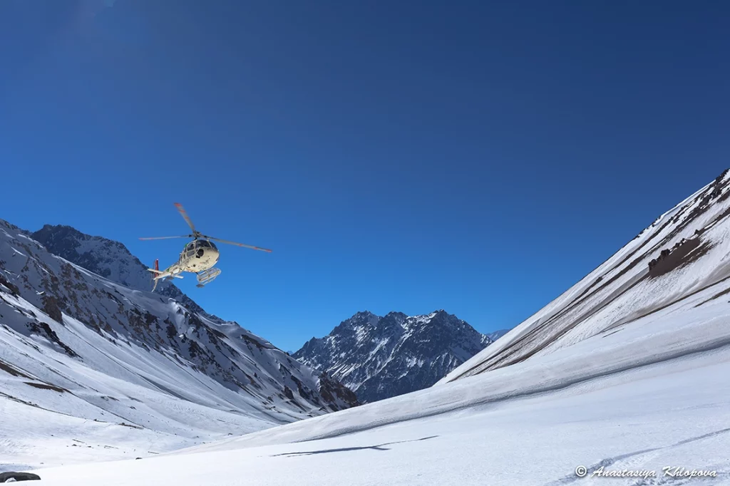 chile-heli-skiing-12