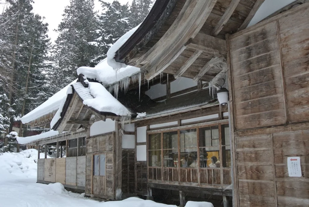 japan-off-piste-4