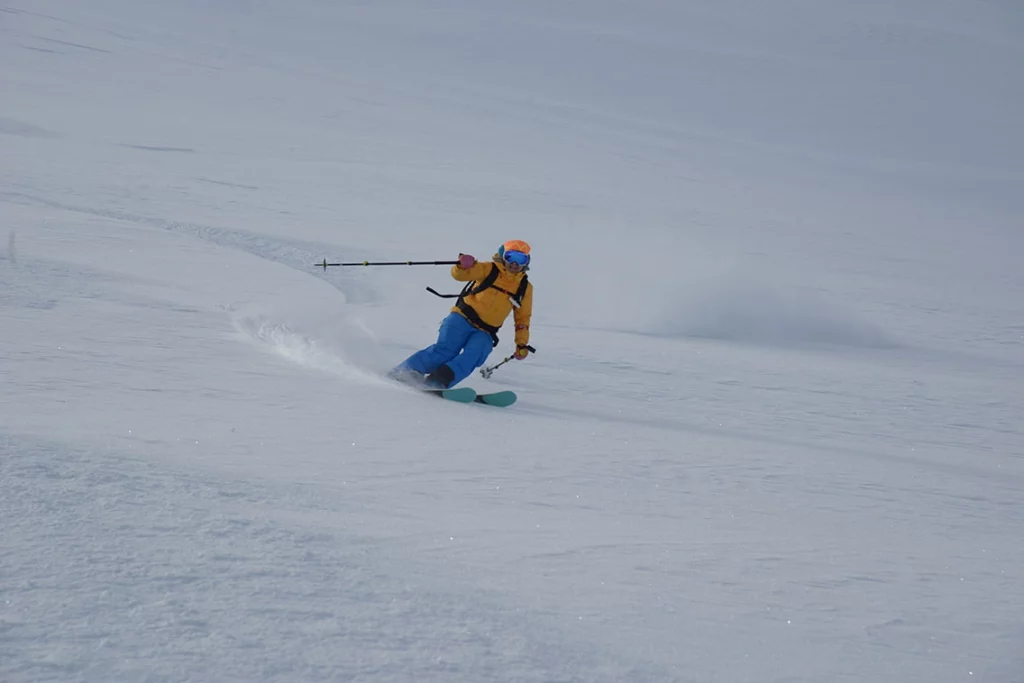 sweden-heli-skiing (2)