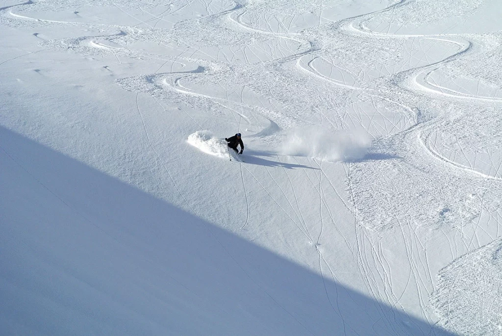 sweden-heli-skiing (6)