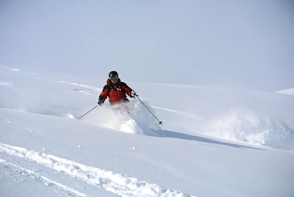 sweden-heli-skiing (8)