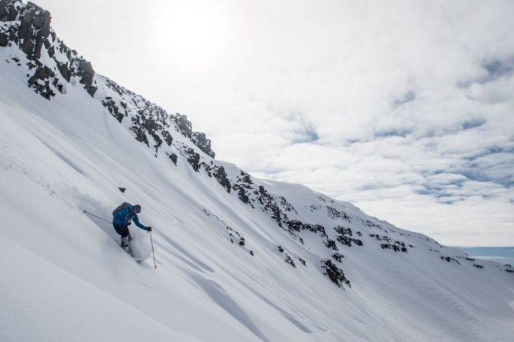 iceland-heli-skiing (18) (1)-min