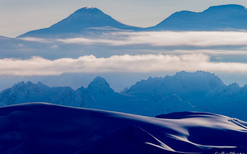 heli-skiing-tordrillo-mountain-range-min