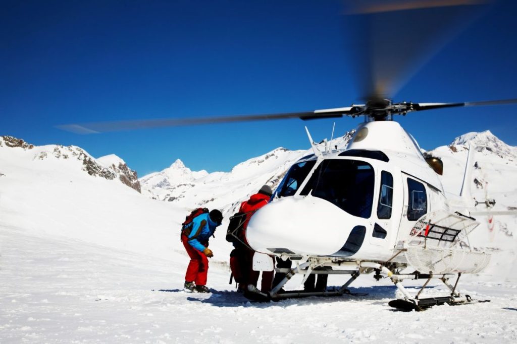 affordable-heli-ski-helicopter-landing-min
